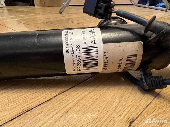 Амортизатор задний левый Cadillac SRX2