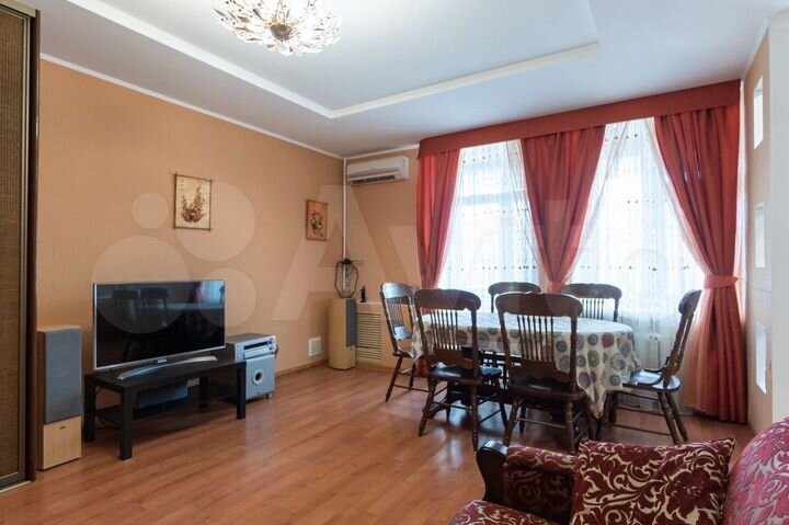 3-к. квартира, 115 м², 8/9 эт.
