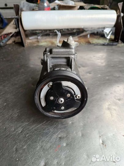 Компрессор кондиционера Фольксваген Пассат Б7