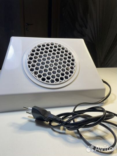 Пылесос для маникюра 