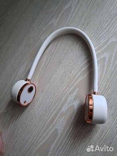 Продам нашейный вентилятор Kitfort-KT416