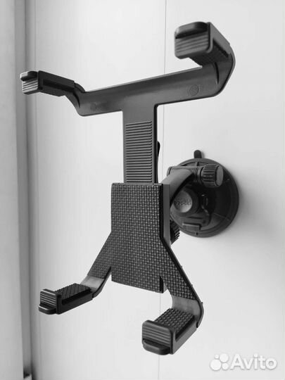 Держатель планшета на присоске