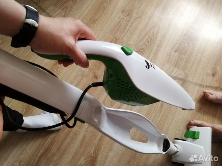 Вертикальный пылесос