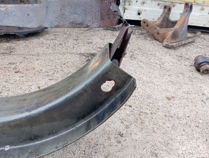 Кронштейн топливного бака Volvo FH12