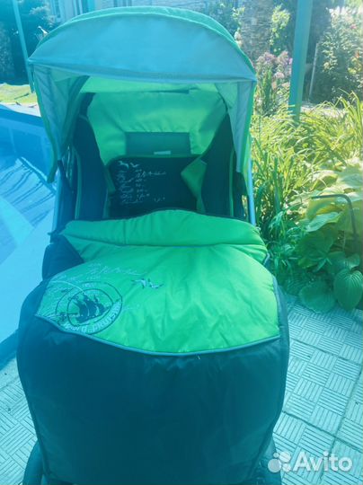 Прогулочная коляска