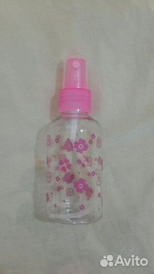 Пластиковая бутылка с распылителем новая