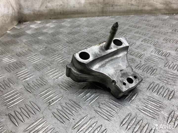 Кронштейн двигателя правый Scion Xb AZE151 2azfe