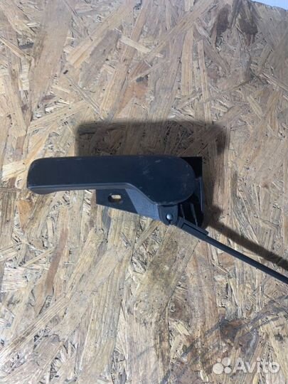 Ручка открывания капота Volkswagen Golf 1K BSE