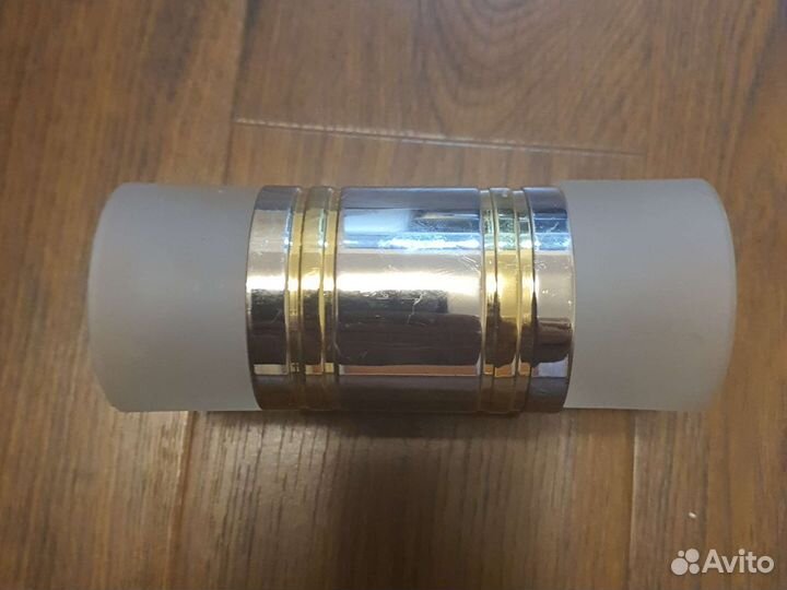 Лампа настенная