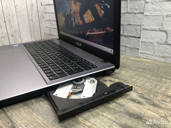 Мощный ноутбук Asus Intel Core i3/8GB/HD Graphics