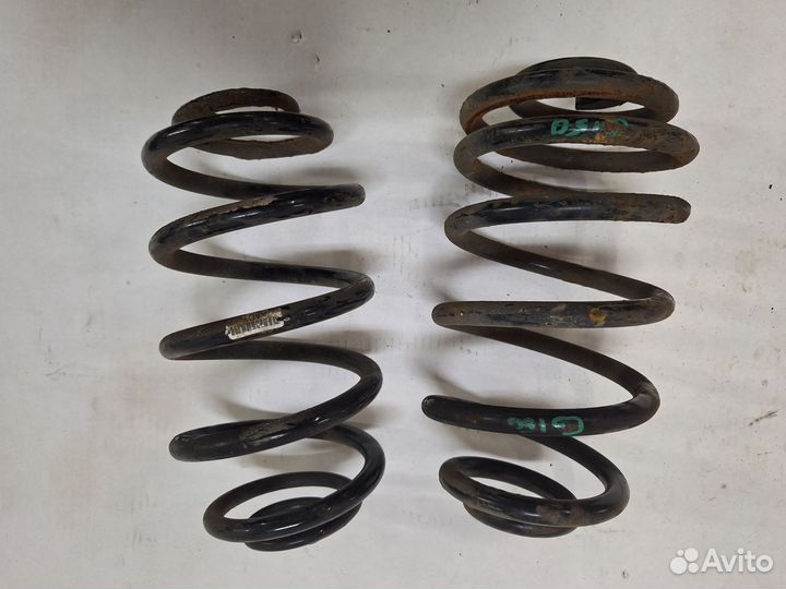 Opel Astra J gtc Пружины задние
