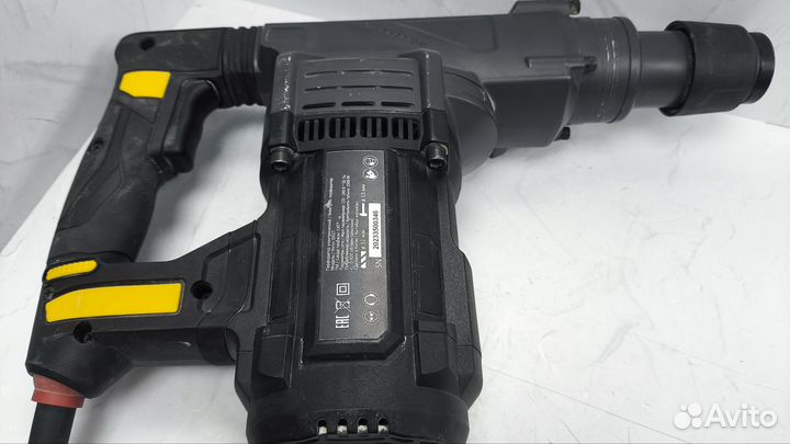 Перфоратор Cat DX27