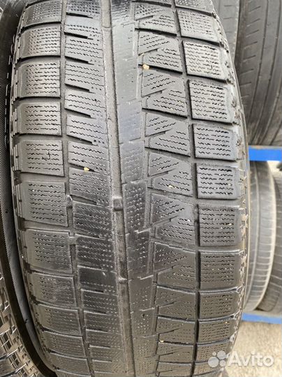 Bridgestone Blizzak Revo GZ 215/60 R16