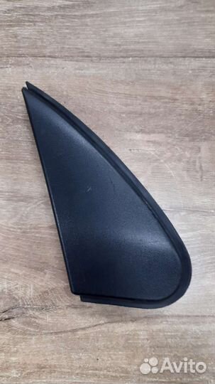 Накладка крыла передняя правая Toyota Corolla E18