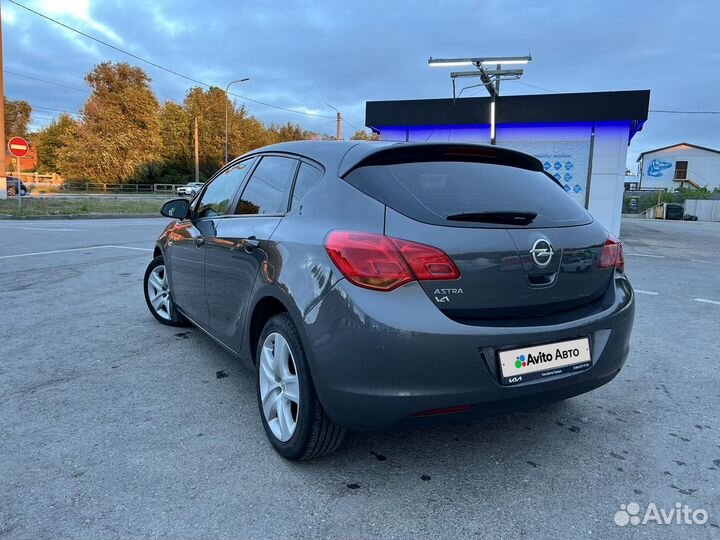 Opel Astra 1.6 МТ, 2011, 191 000 км