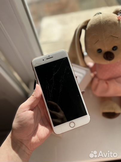 Телефон iPhone 8 plus