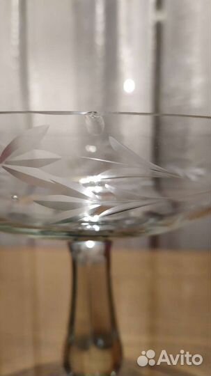 Старинная вазочка, креманка