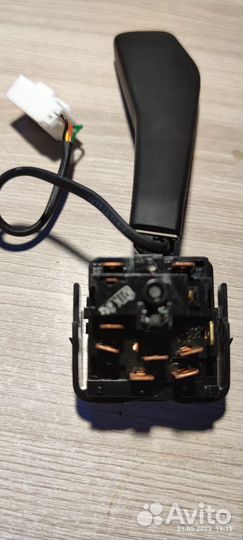 Переключатель подрулевой стеклоочистителей