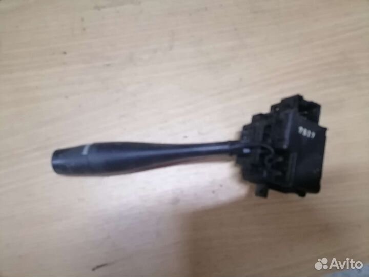 Подрулевой перек-ль дворников Nissan Maxima А33