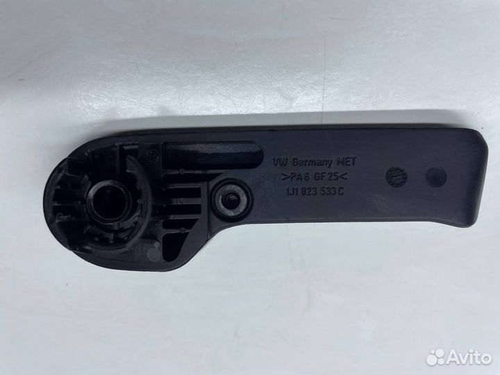 Ручка открывания капота VAG 1J1823533C