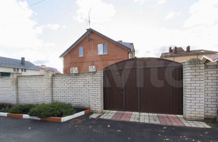 Дом 357 м² на участке 10 сот.