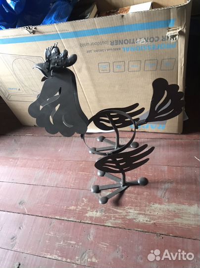 Подставка для цветов металлическая