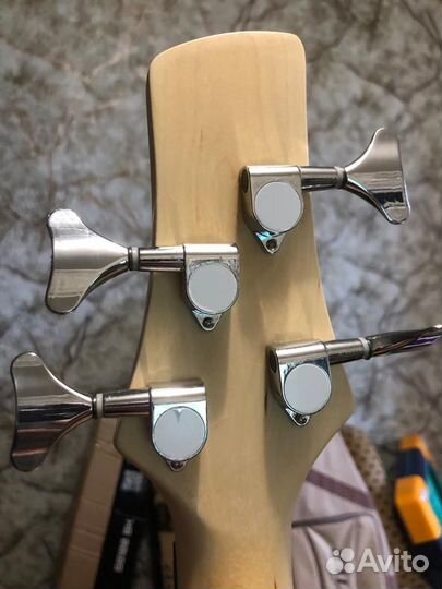 Бас-гитара Irin