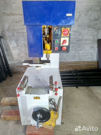 Фрезерно-копировальный станок VFK-810 (MX 50810)