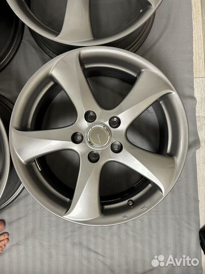 Литые диски из Японии Bridgestone Toprun R17 5/114