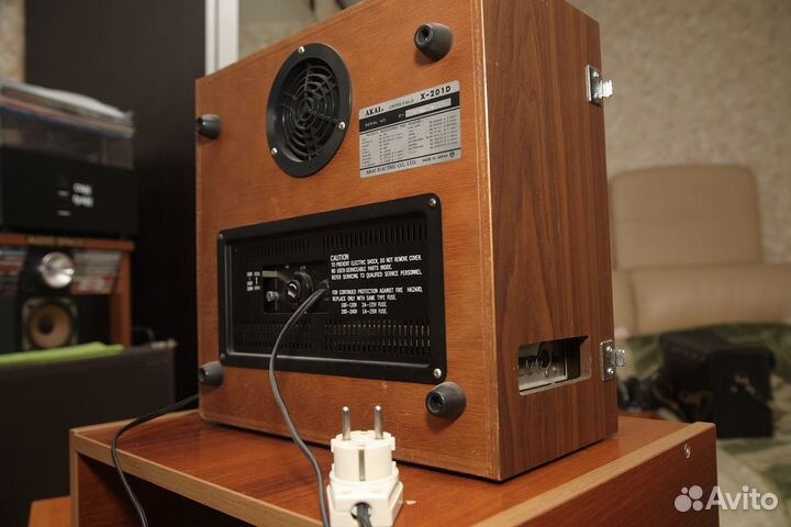 Катушечный магнитофон 