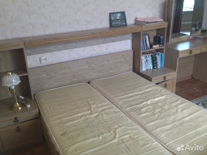 Спальный гарнитур бу