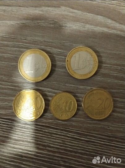 Юбилейные монеты