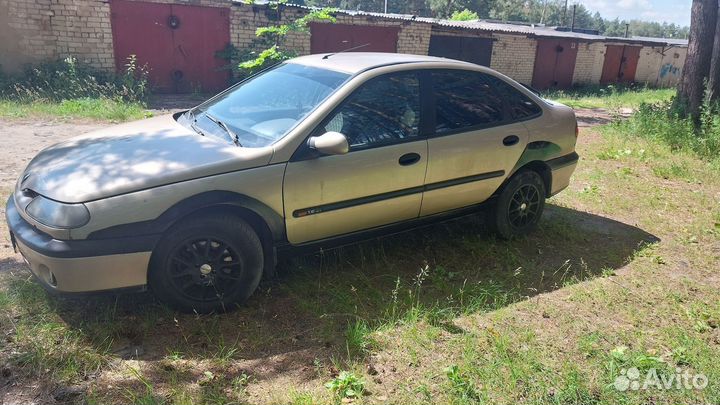 Renault Laguna 1.6 МТ, 2000, 380 000 км