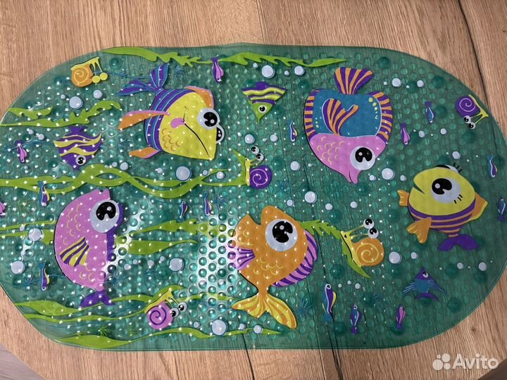 Игрушки для купания в ванной + коврик