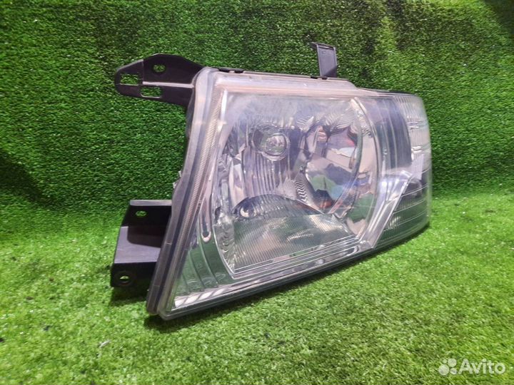 Фара передняя левая Mitsubishi Pajero 3 V73W 6G72