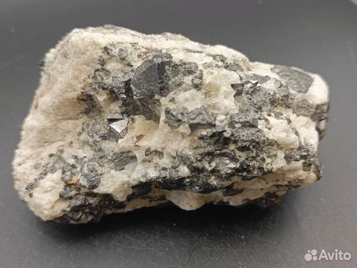 Магнетит кристаллы. 77