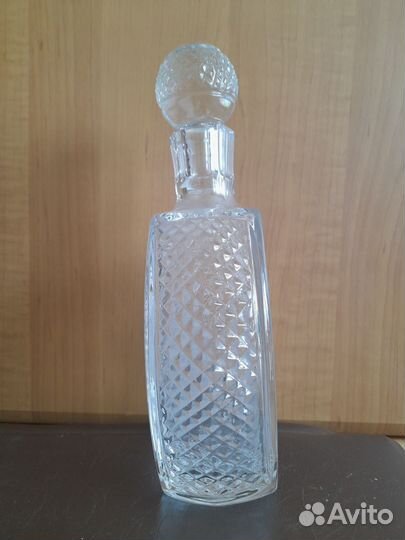 Хрустальный графин для напитков