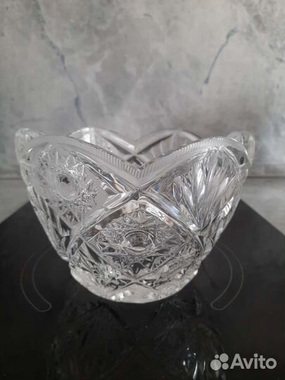 Хрустальная ваза