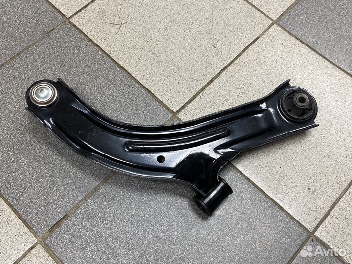 Рычаг левый nissan micra 3 note E11