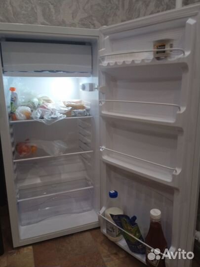 Продаю холодильник
