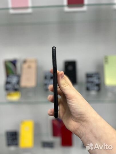 iPhone Xr, 128 ГБ