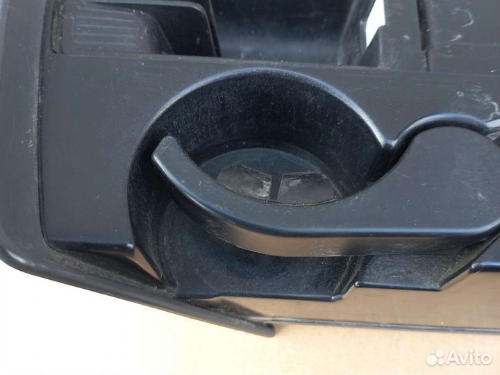 Mercedes Vito/Viano (639) подстаканник консоли