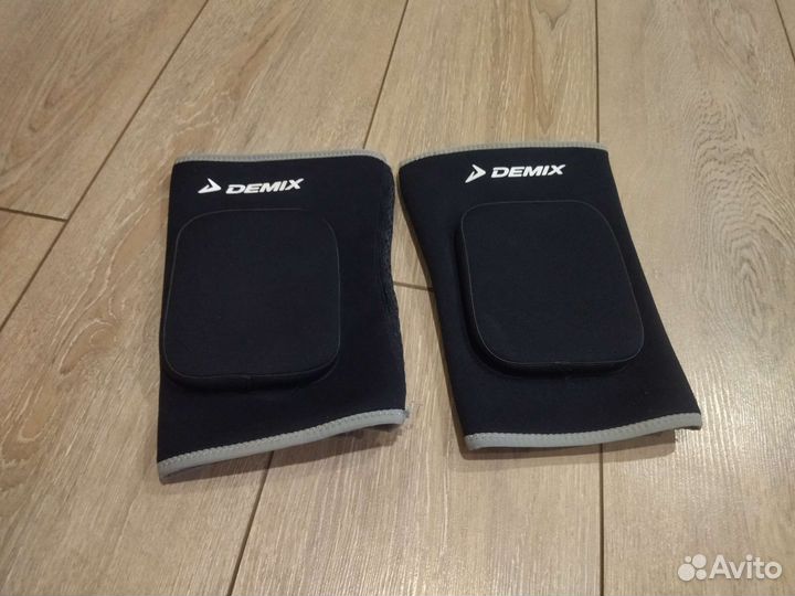 Наколенники