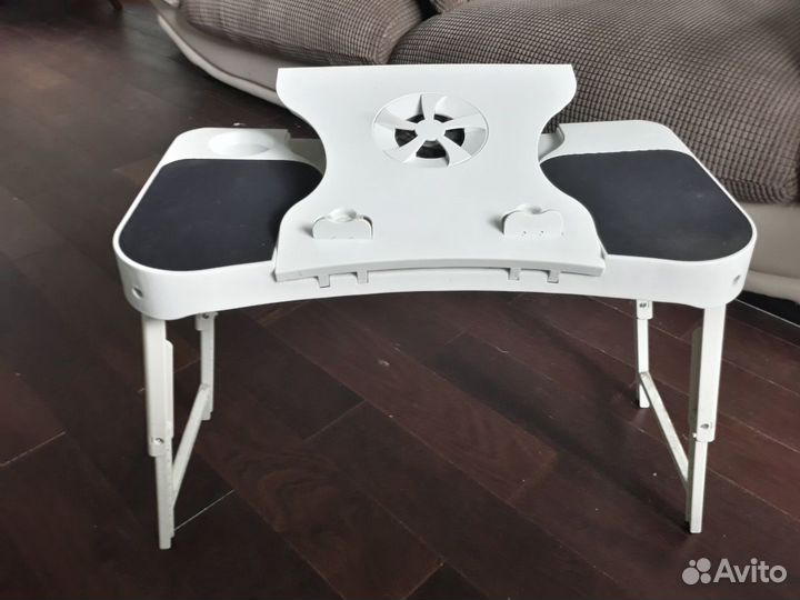 Портативный столик для ноутбука