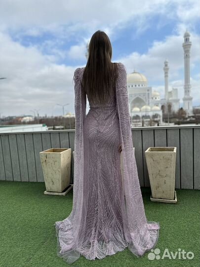 Вечернее платье