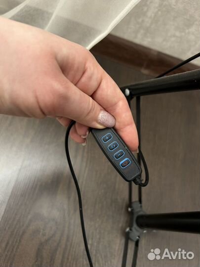 Лампа кольцевая с держателем для телефона