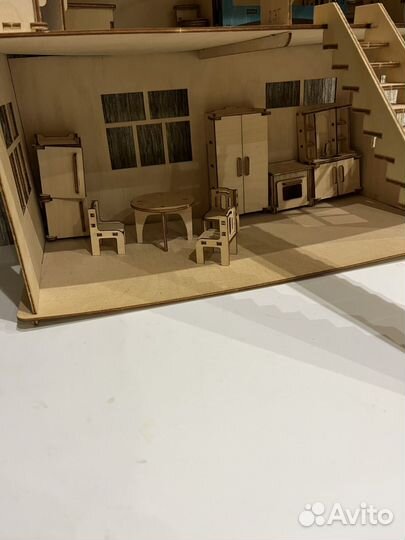 Домик кукольный