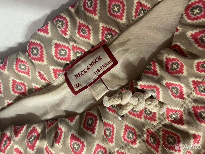 Шорты (8 лет), тапки (EU 33)