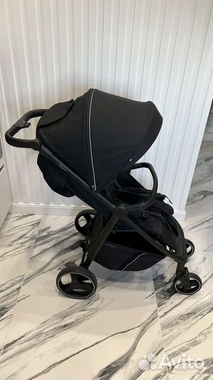 Прогулочная коляска carrello bravo