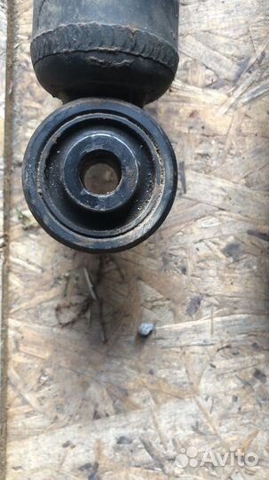 Стойки амортизаторов Toyota Mark 2 110